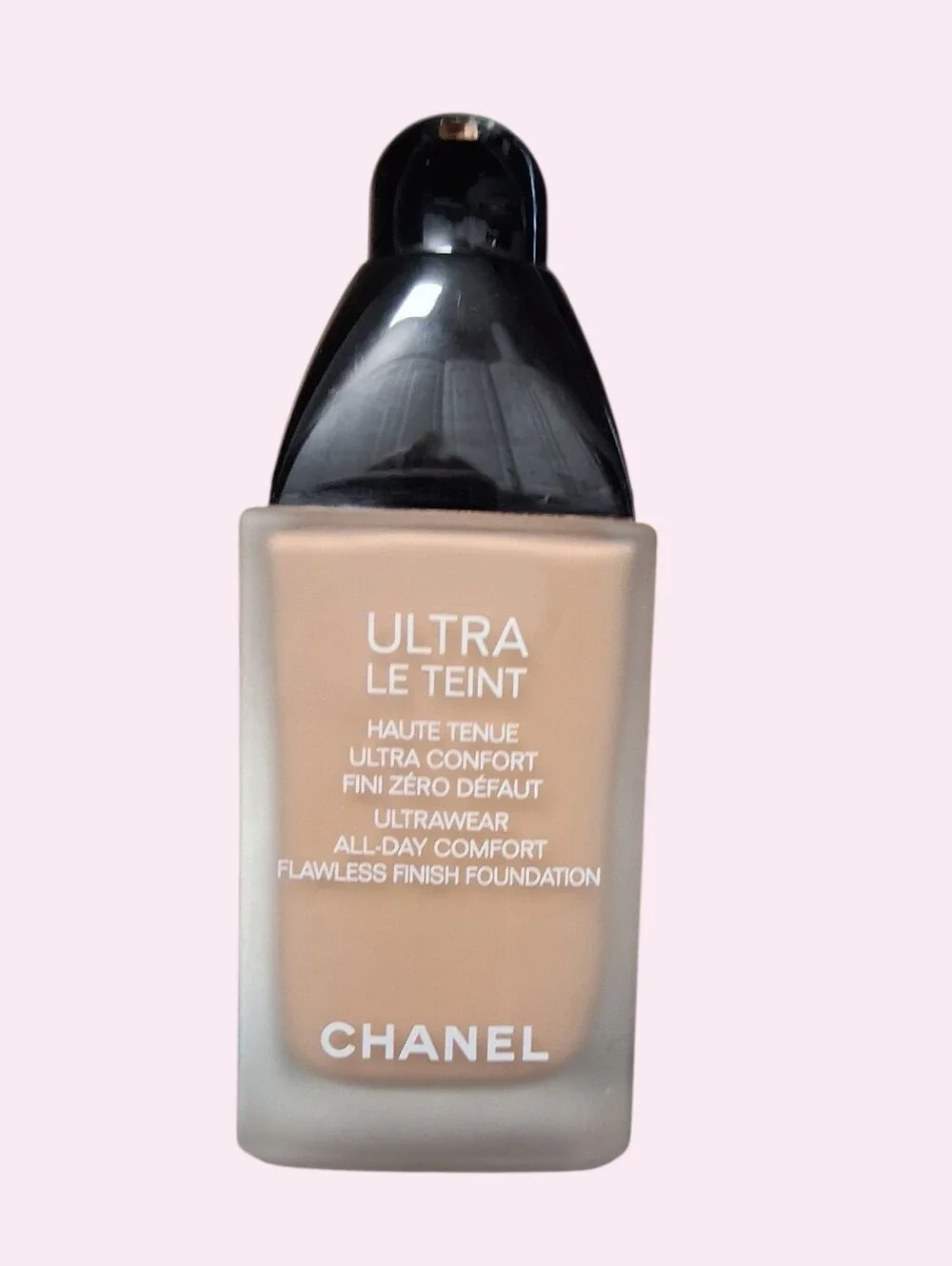 CHANEL liquid foundation